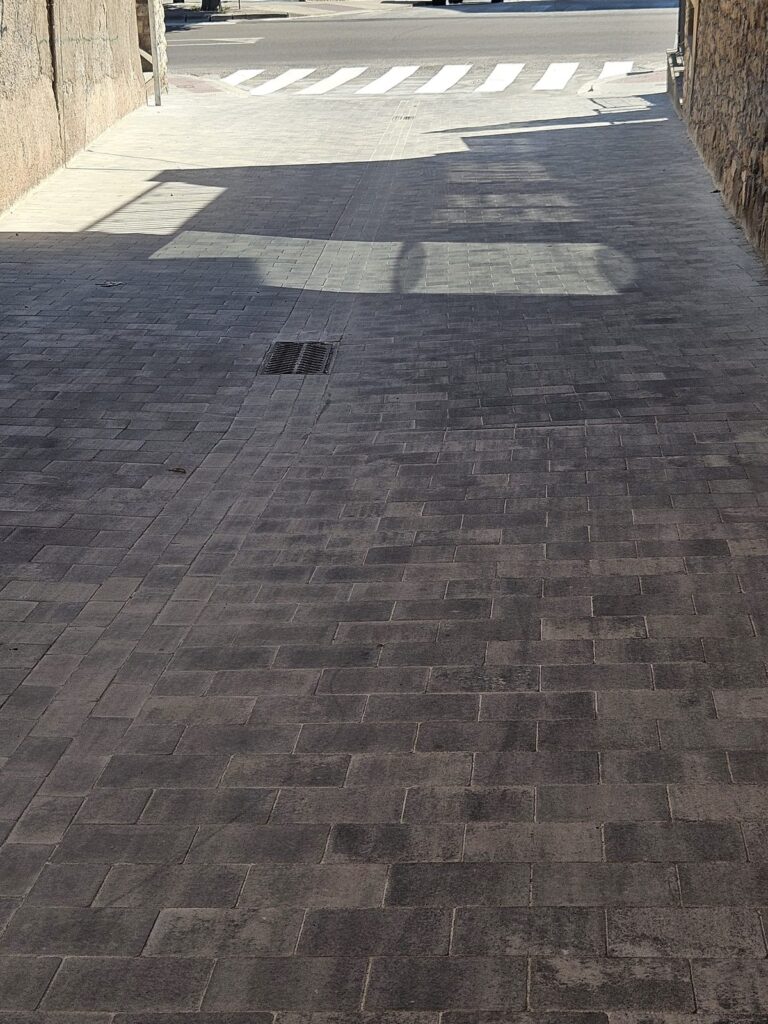 Carrer de la Tosca 02
